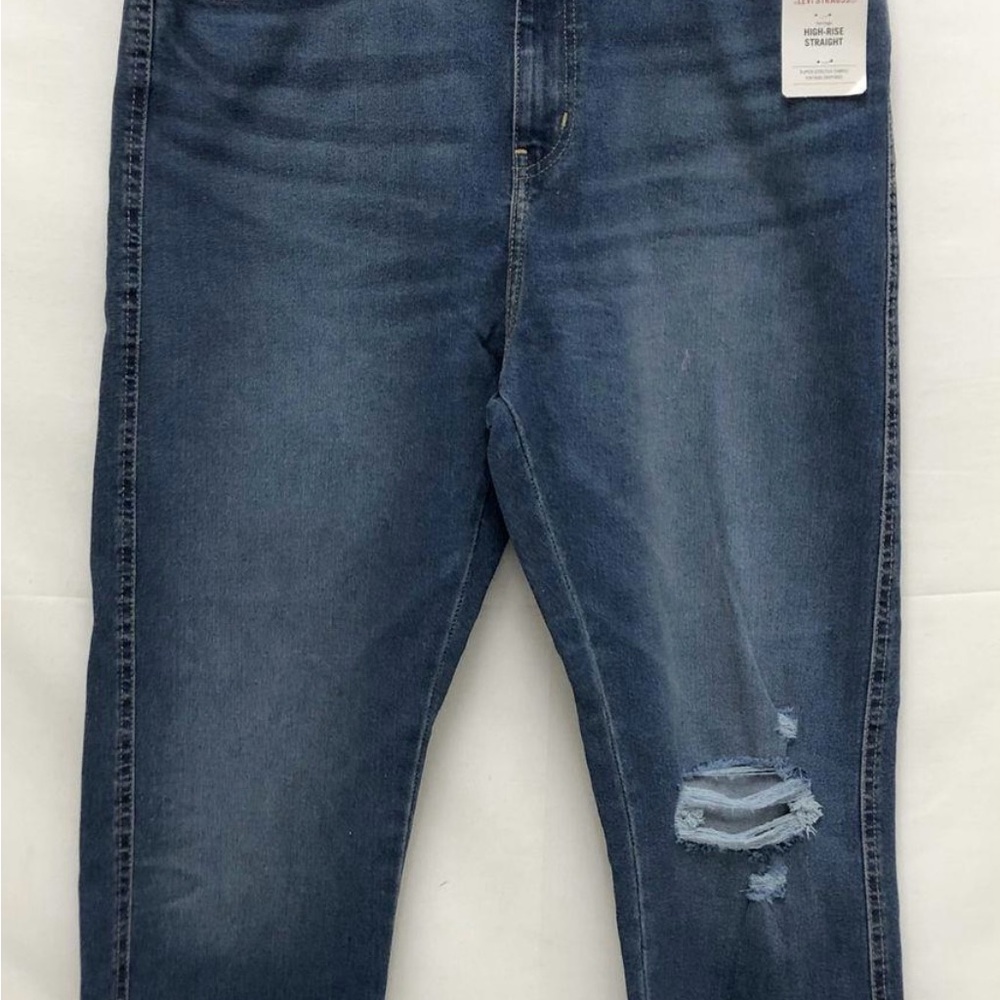 NWT Women's Levi's Signature Blue High Rise Straight Leg Jeans Size 14